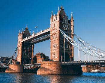 Tower Bridge.png__PID:c5c9e0f5-3362-499a-9a1f-afbb22da9431